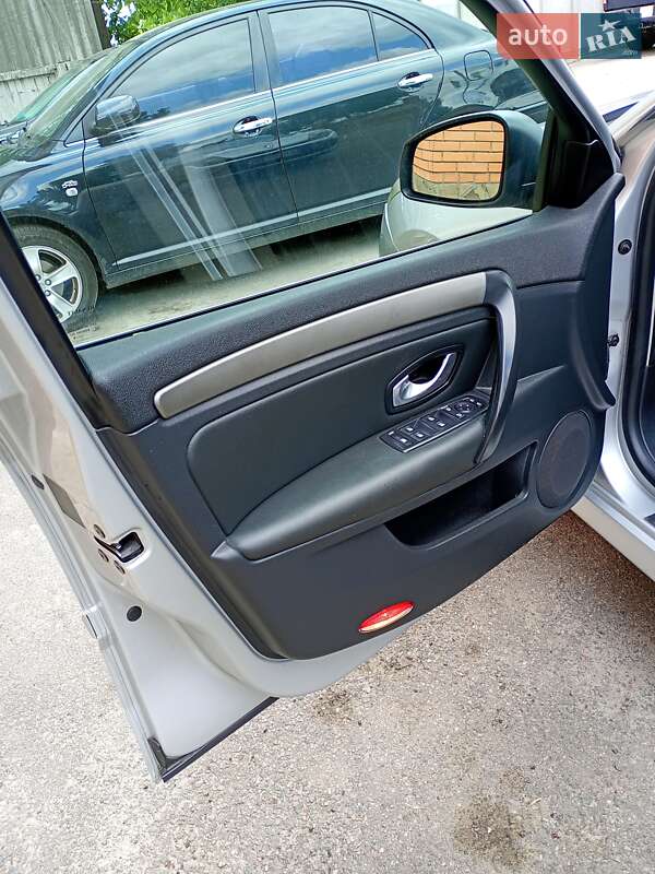 Универсал Renault Laguna 2008 в Белой Церкви