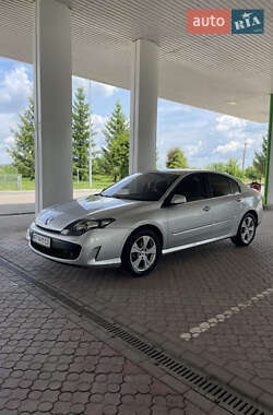 Лифтбек Renault Laguna 2010 в Снятине