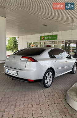 Лифтбек Renault Laguna 2010 в 