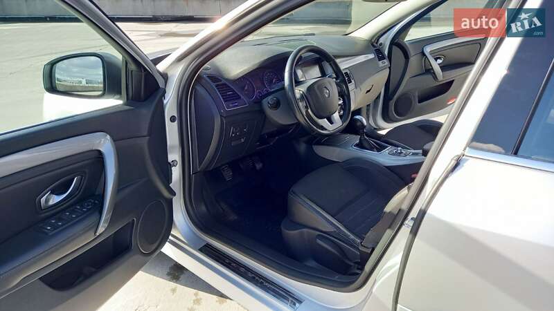 Универсал Renault Laguna 2014 в Львове