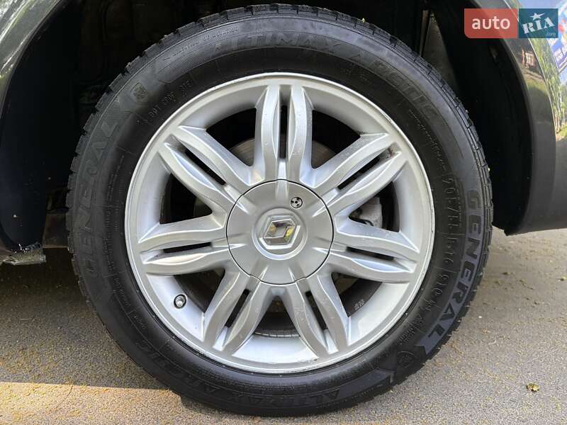 Ліфтбек Renault Laguna 2006 в Одесі