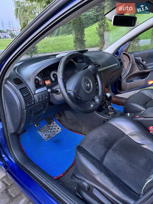 Лифтбек Renault Laguna 2006 в Львове