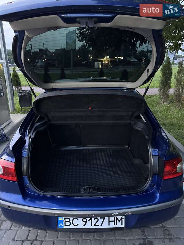 Лифтбек Renault Laguna 2006 в Львове