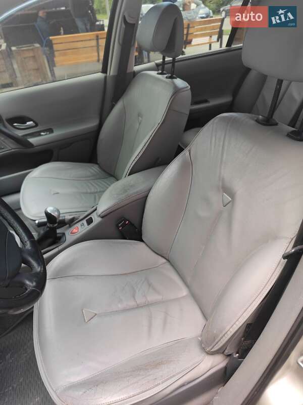 Ліфтбек Renault Laguna 2003 в Красилові