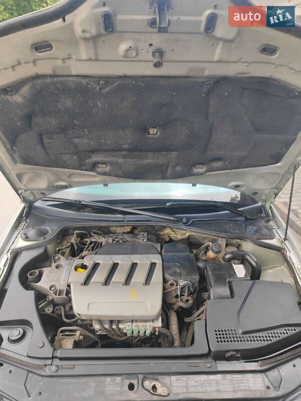 Ліфтбек Renault Laguna 2003 в Красилові