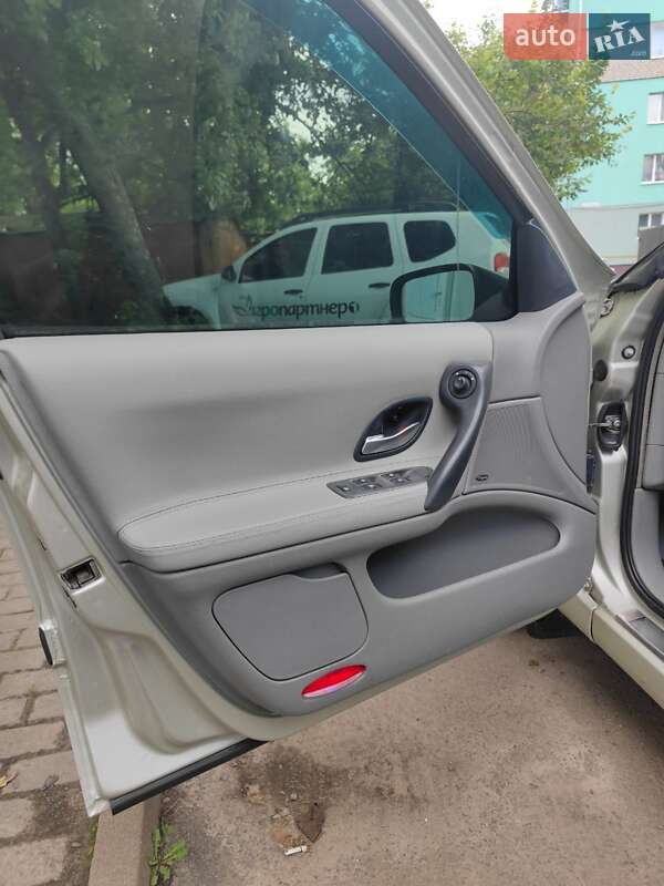 Ліфтбек Renault Laguna 2003 в Красилові