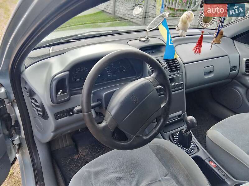 Универсал Renault Laguna 2000 в Житомире