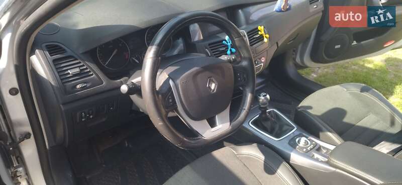 Универсал Renault Laguna 2010 в Бродах