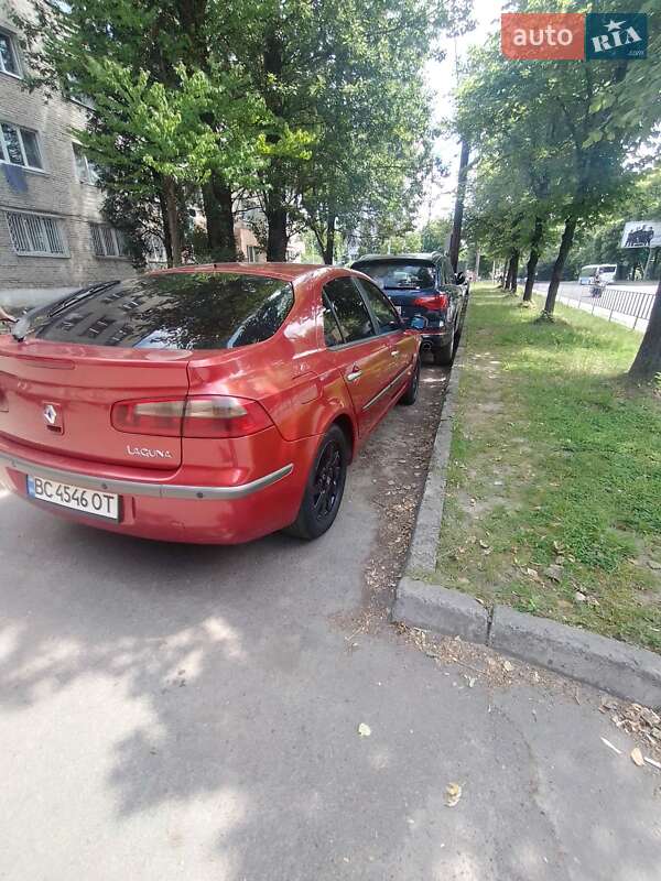 Ліфтбек Renault Laguna 2001 в Львові