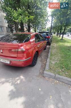 Лифтбек Renault Laguna 2001 в 