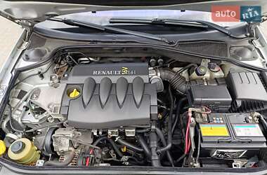 Ліфтбек Renault Laguna 2007 в 