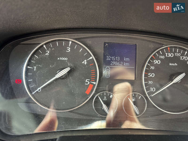 Лифтбек Renault Laguna 2008 в Ивано-Франковске фото 3 Лифтбек Renault Laguna 2008 в Ивано-Франковске