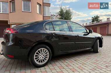 Лифтбек Renault Laguna 2011 в 