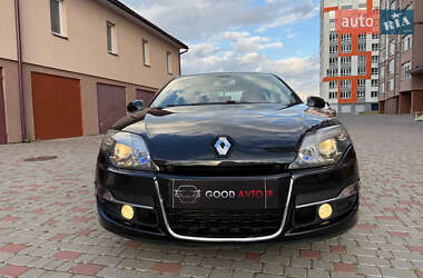 Лифтбек Renault Laguna 2011 в 