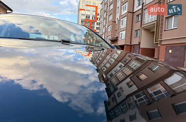 Лифтбек Renault Laguna 2011 в 