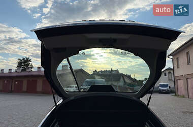 Лифтбек Renault Laguna 2011 в 