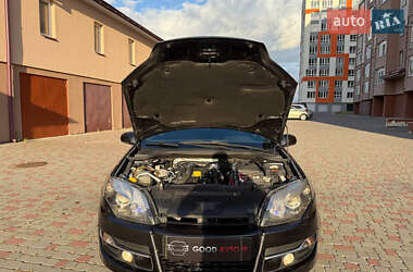 Лифтбек Renault Laguna 2011 в 