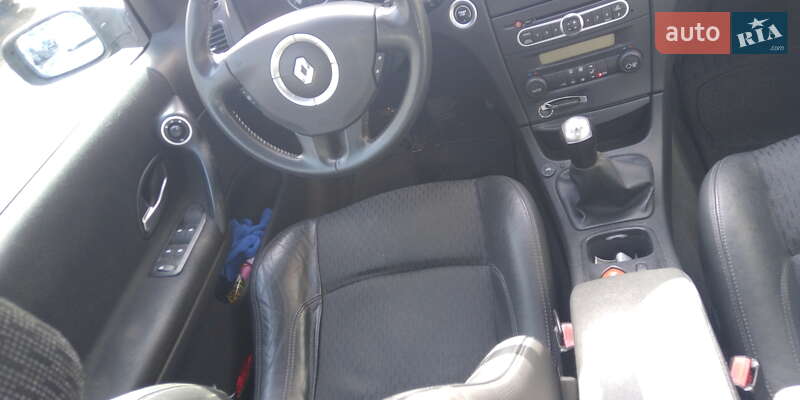 Лифтбек Renault Laguna 2007 в Виннице
