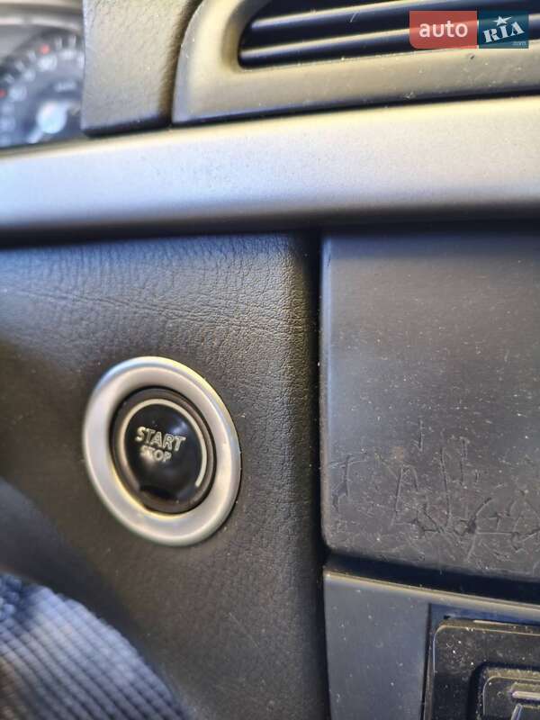 Лифтбек Renault Laguna 2006 в Гусятине