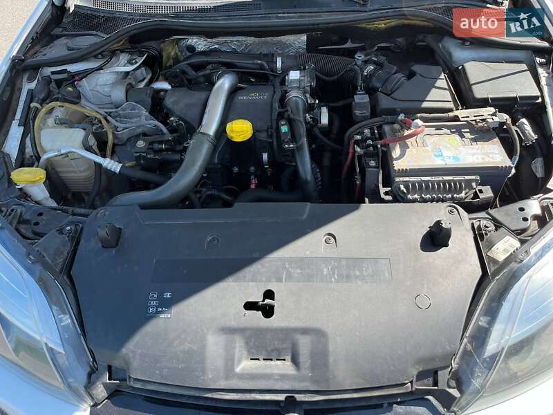 Купе Renault Laguna 2013 в Ромнах фото 8 Купе Renault Laguna 2013 в Ромнах