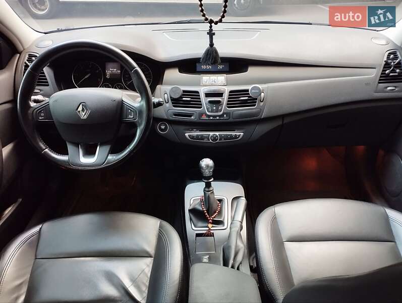 Лифтбек Renault Laguna 2008 в Киеве фото 15 Лифтбек Renault Laguna 2008 в Киеве