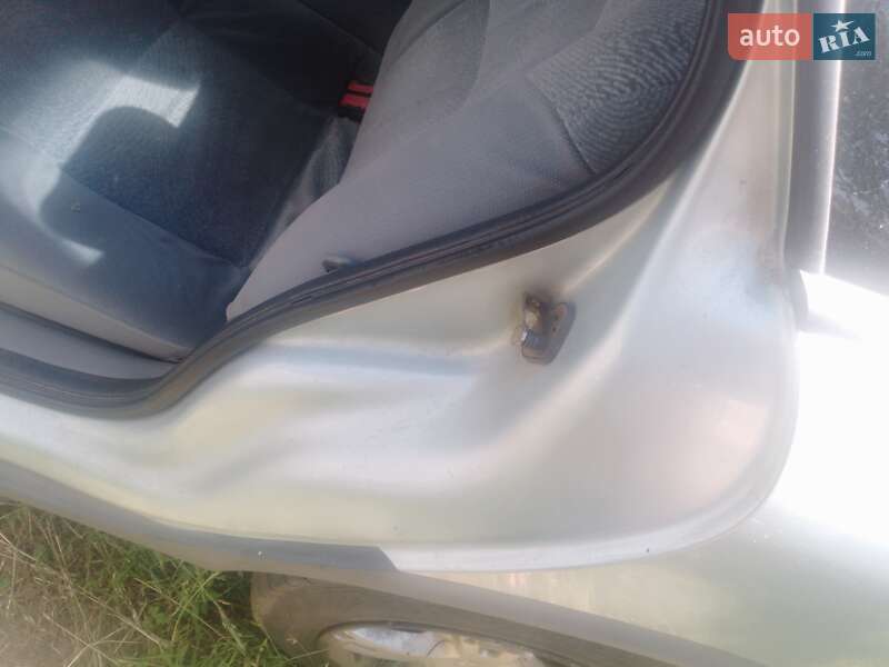 Ліфтбек Renault Laguna 2000 в Яготині