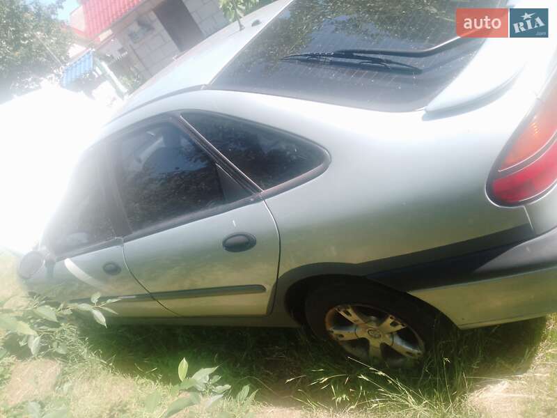 Ліфтбек Renault Laguna 2000 в Яготині