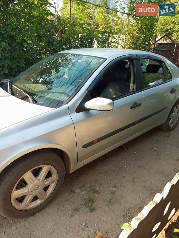 Лифтбек Renault Laguna 2002 в Днепре