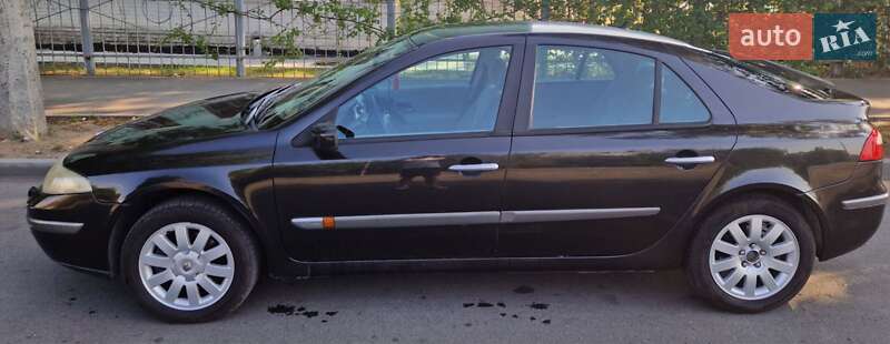 Лифтбек Renault Laguna 2002 в Днепре