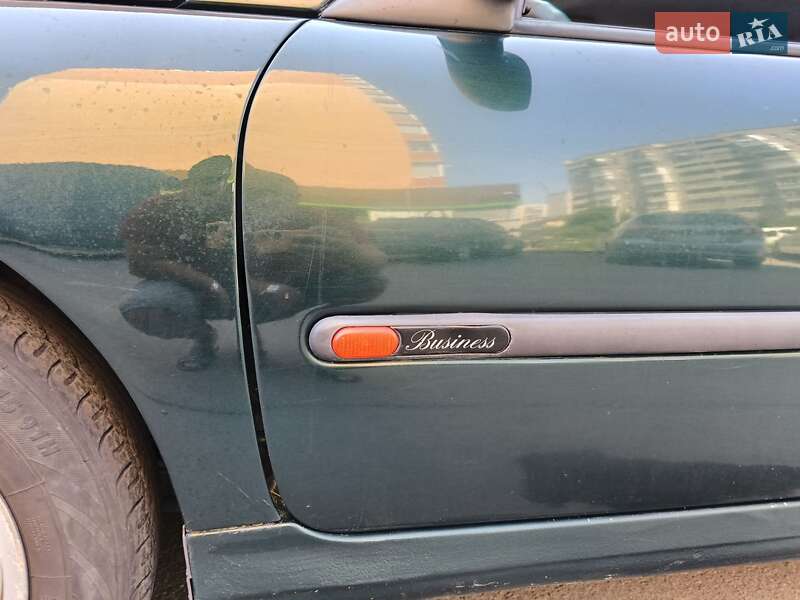 Лифтбек Renault Laguna 1994 в Виннице