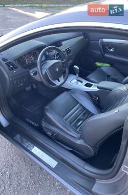 Купе Renault Laguna 2009 в 