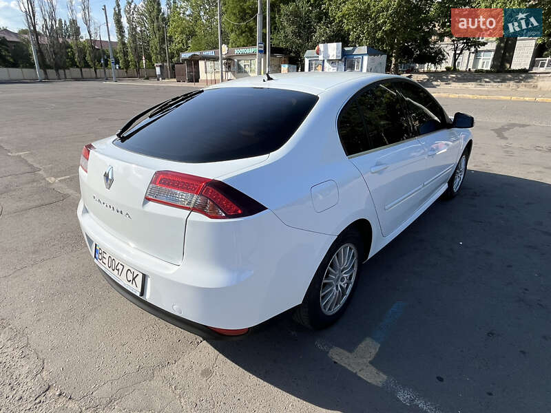 Ліфтбек Renault Laguna 2011 в Миколаєві