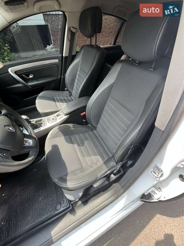 Ліфтбек Renault Laguna 2011 в Миколаєві