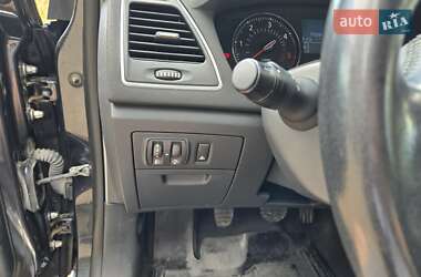 Лифтбек Renault Laguna 2013 в 