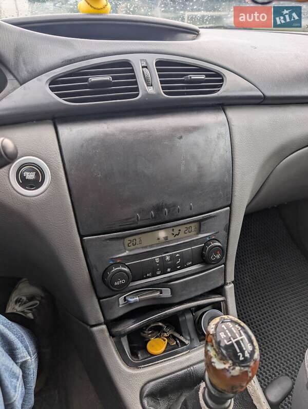 Универсал Renault Laguna 2001 в Ивано-Франковске