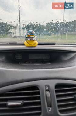 Универсал Renault Laguna 2001 в 
