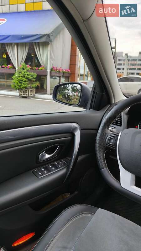 Лифтбек Renault Laguna 2010 в Киеве