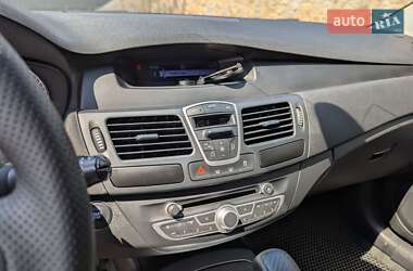 Купе Renault Laguna 2009 в 