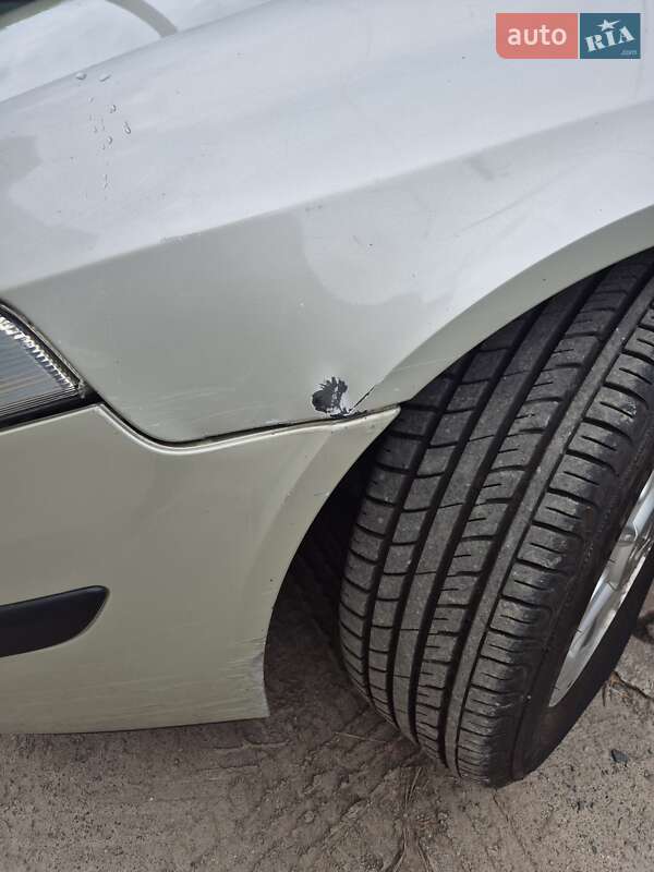 Ліфтбек Renault Laguna 2003 в Рівному