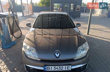 Лифтбек Renault Laguna 2010 в 