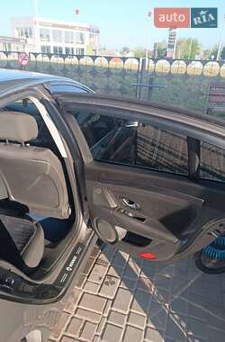 Лифтбек Renault Laguna 2010 в 