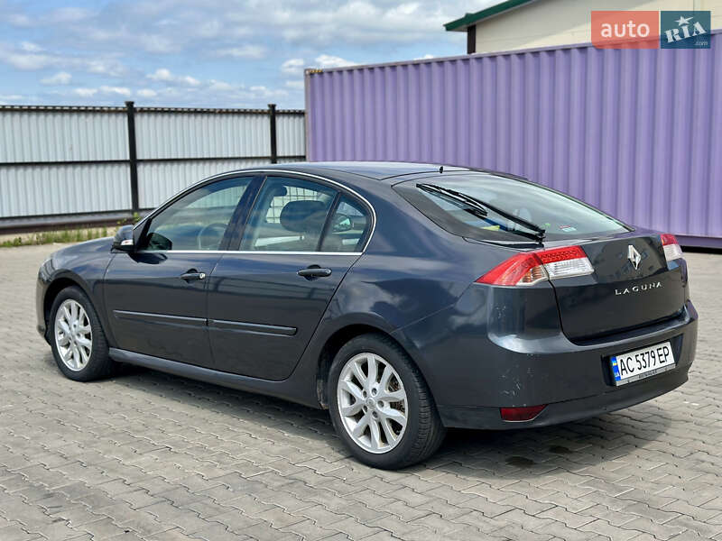 Лифтбек Renault Laguna 2009 в Рожище