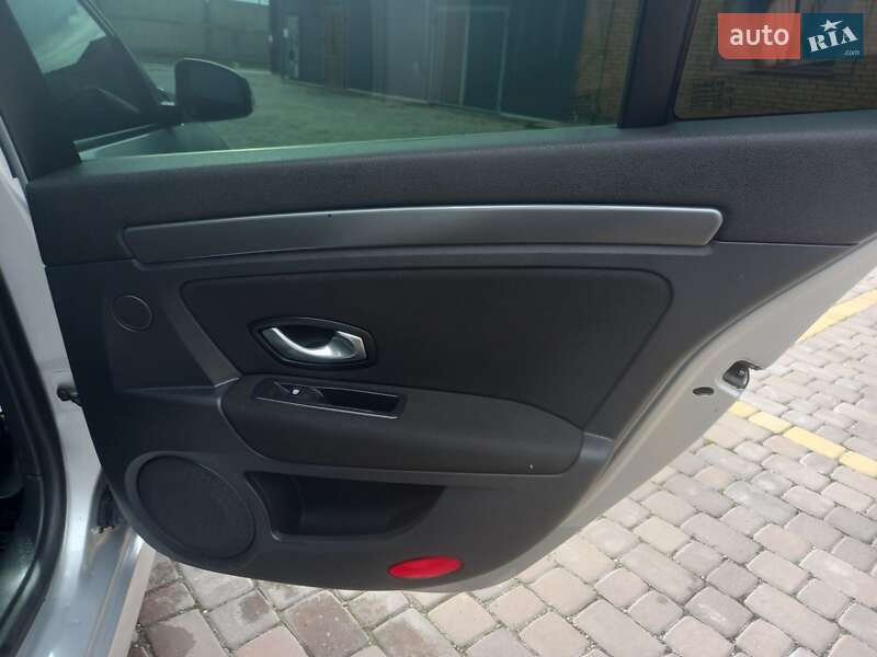 Ліфтбек Renault Laguna 2008 в Теофіполі