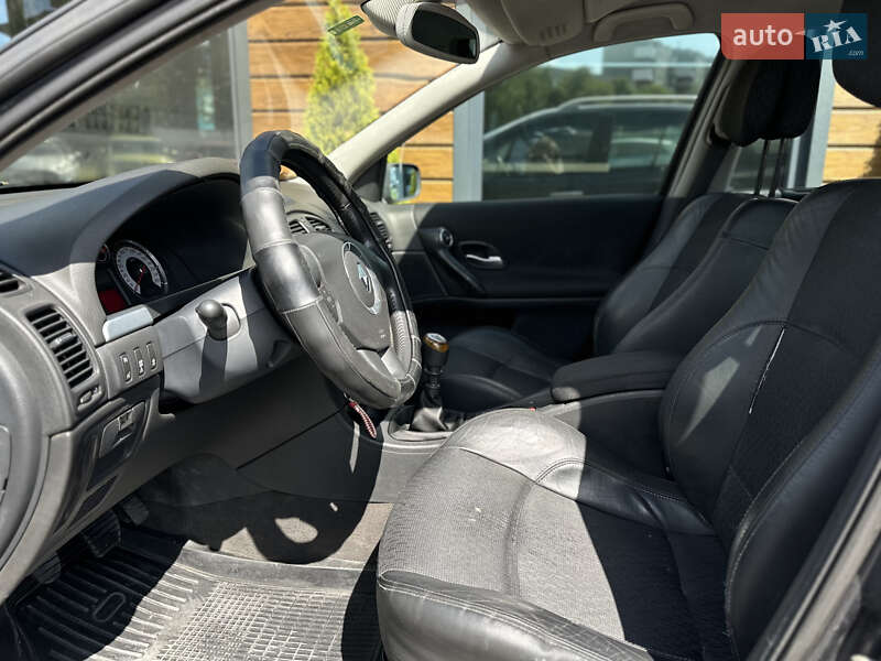Универсал Renault Laguna 2005 в Шептицькому фото 27 Универсал Renault Laguna 2005 в Шептицькому