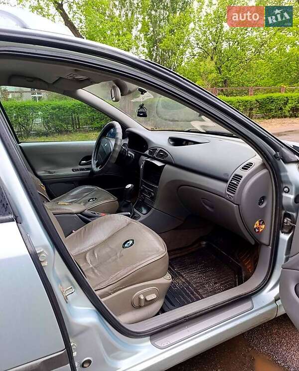 Универсал Renault Laguna 2003 в Кривом Роге