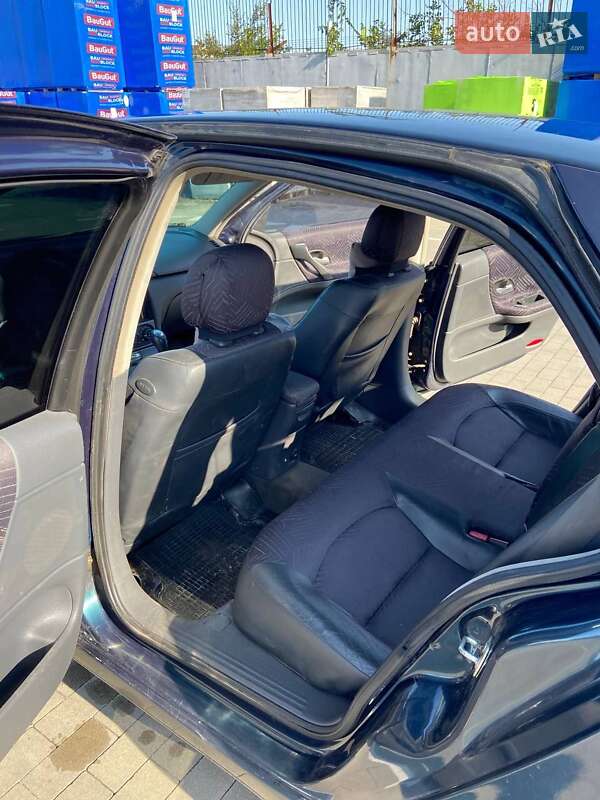Лифтбек Renault Laguna 2003 в Белой Церкви