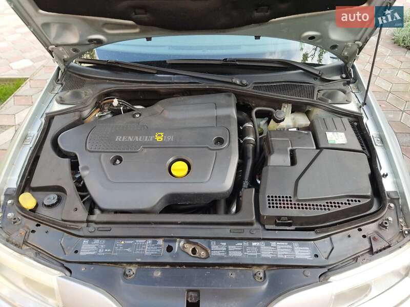 Лифтбек Renault Laguna 2004 в Черновцах