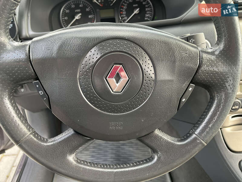 Универсал Renault Laguna 2003 в Тернополе