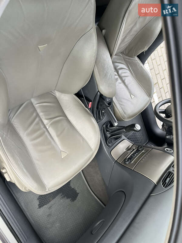 Универсал Renault Laguna 2003 в Тернополе