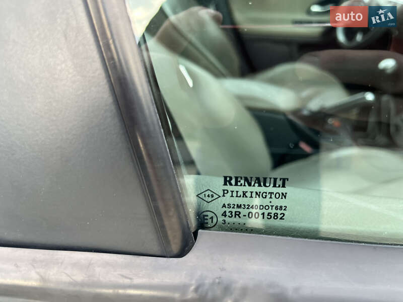 Универсал Renault Laguna 2003 в Тернополе